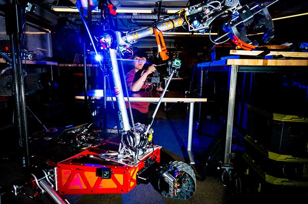 Image for Rebuilding From Scracth: How Northeastern’s Mars Rover Team will Overcome the Competition